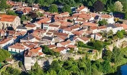 铁门关回乡建别墅为什么一定要选专业乡墅公司